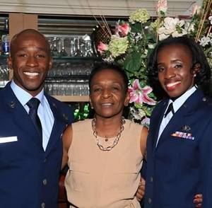 Meet your Posher, Debra